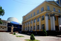 Казахская национальная консерватория имени Курмангазы;
